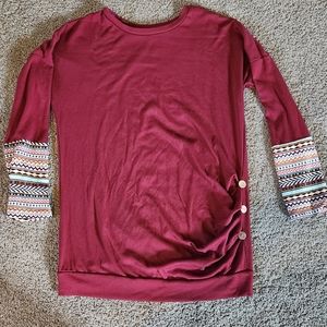 4/$20 Long sleeve w/button detail.
